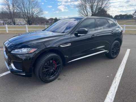 Ultimate Black Jaguar F-PACE 35t AWD S.  Click to enlarge.