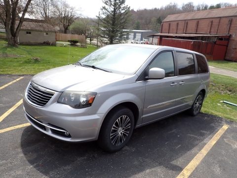 Billet Silver Metallic Chrysler Town & Country S.  Click to enlarge.