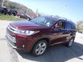 Front 3/4 View of 2019 Toyota Highlander Hybrid Limited AWD #13