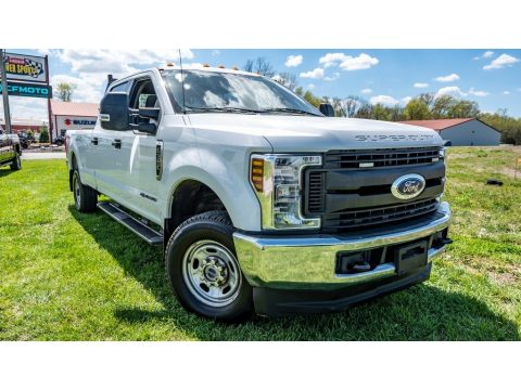 Oxford White Ford F350 Super Duty XLT Crew Cab 4x4.  Click to enlarge.