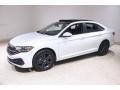 Front 3/4 View of 2022 Volkswagen Jetta SE #3