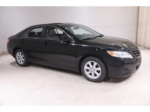 Black Toyota Camry LE.  Click to enlarge.