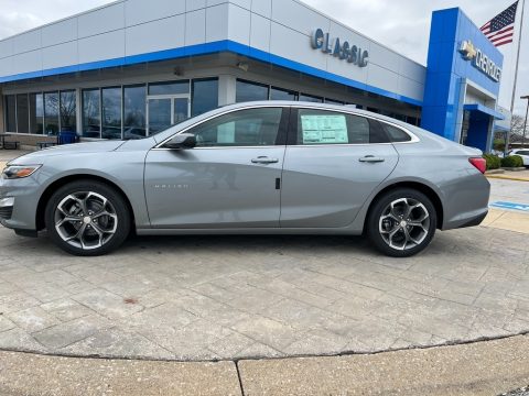 Sterling Gray Metallic Chevrolet Malibu LT.  Click to enlarge.