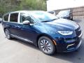 Front 3/4 View of 2023 Chrysler Pacifica Hybrid Limited #8