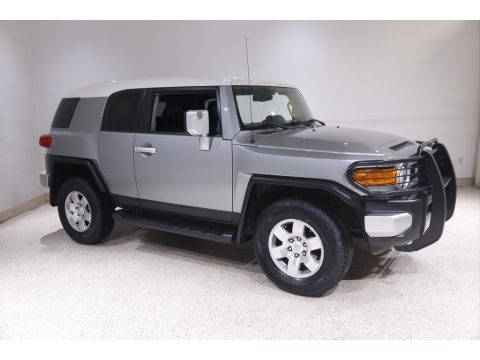 Silver Fresco Metallic Toyota FJ Cruiser 4WD.  Click to enlarge.