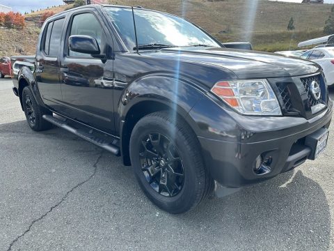 Magnetic Black Nissan Frontier SV Crew Cab.  Click to enlarge.