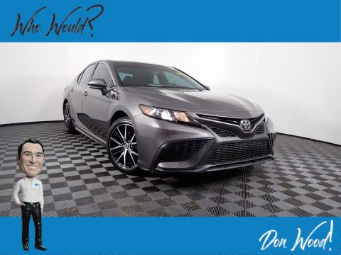 Predawn Gray Mica Toyota Camry SE.  Click to enlarge.