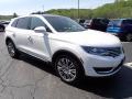 Front 3/4 View of 2016 Lincoln MKX Reserve AWD #9
