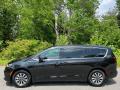 2023 Chrysler Pacifica Hybrid Touring L Brilliant Black Crystal Pearl