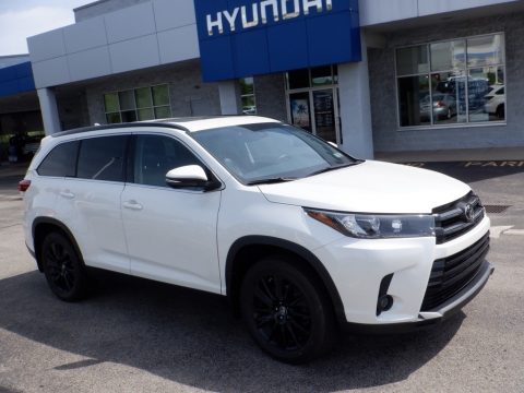 Blizzard Pearl White Toyota Highlander SE AWD.  Click to enlarge.
