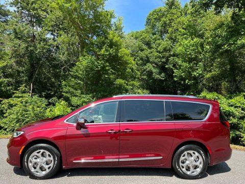 Velvet Red Pearl Chrysler Pacifica Limited AWD.  Click to enlarge.