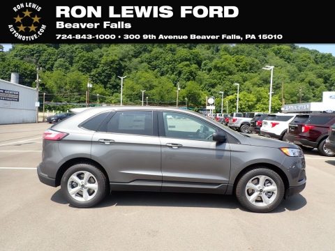 Carbonized Gray Metallic Ford Edge SE AWD.  Click to enlarge.