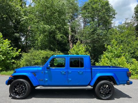 Hydro Blue Pearl Jeep Gladiator High Altitude 4x4.  Click to enlarge.