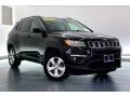 Front 3/4 View of 2020 Jeep Compass Latitude 4x4 #33