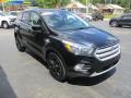 Front 3/4 View of 2019 Ford Escape SE #5