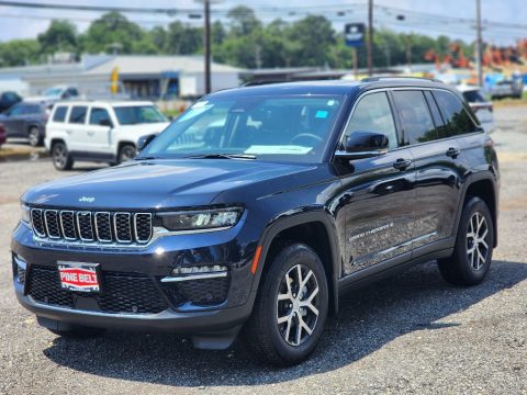 Midnight Sky Jeep Grand Cherokee Limited 4x4.  Click to enlarge.