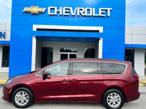 Velvet Red Pearl Chrysler Voyager LXI.  Click to enlarge.