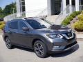 Front 3/4 View of 2019 Nissan Rogue SV AWD #1