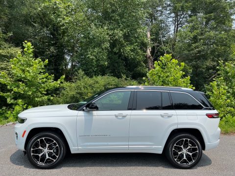 Bright White Jeep Grand Cherokee Summit Reserve 4WD.  Click to enlarge.