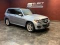 Front 3/4 View of 2015 Mercedes-Benz GLK 350 4Matic #3