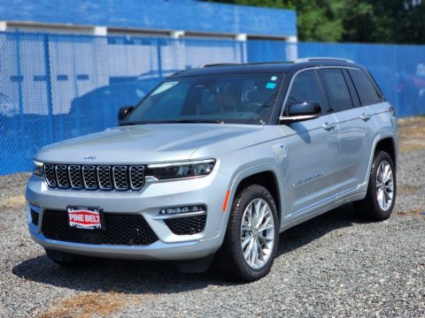 Silver Zynith Jeep Grand Cherokee Summit Reserve 4XE.  Click to enlarge.