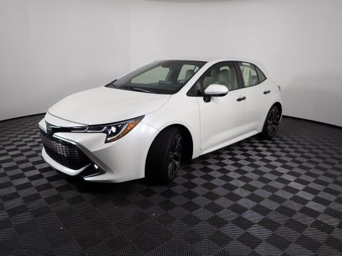Blizzard White Pearl Toyota Corolla Hatchback SE.  Click to enlarge.