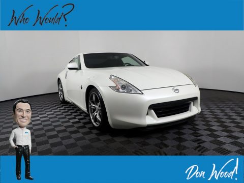 Pearl White Nissan 370Z Coupe. Click to enlarge. Pearl White Nissan 370Z Coupe. Click to enlarge.