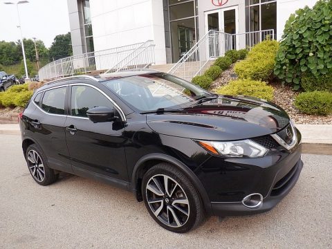 Magnetic Black Nissan Rogue Sport SL AWD.  Click to enlarge.