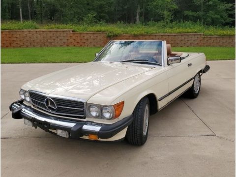 Light Ivory Mercedes-Benz SL Class 560 SL Roadster.  Click to enlarge.