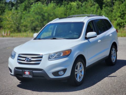 Glacier White Hyundai Santa Fe SE V6.  Click to enlarge.