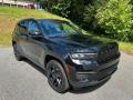 Front 3/4 View of 2023 Jeep Grand Cherokee Altitude 4x4 #4