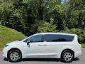 2023 Chrysler Pacifica Limited AWD Bright White