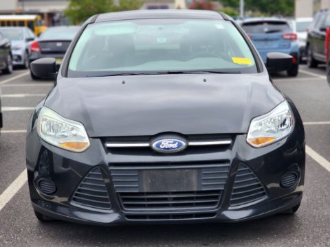 Tuxedo Black Ford Focus S Sedan.  Click to enlarge.