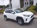 Front 3/4 View of 2020 Toyota RAV4 LE AWD #1