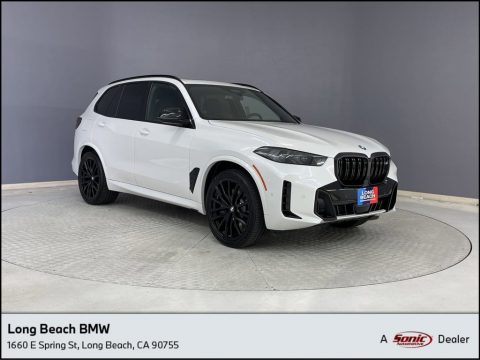 Mineral White Metallic BMW X5 M60i.  Click to enlarge.