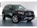 Front 3/4 View of 2020 Mercedes-Benz GLE 450 4Matic #34