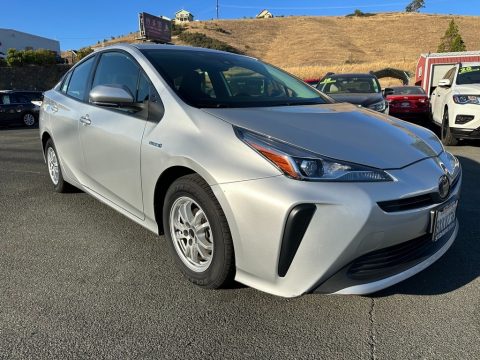 Classic Silver Metallic Toyota Prius L.  Click to enlarge.