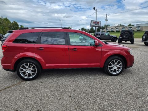 Brilliant Red Tri-Coat Pearl Dodge Journey R/T.  Click to enlarge.