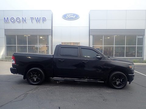 Diamond Black Crystal Pearl Ram 1500 Big Horn Crew Cab 4x4.  Click to enlarge.