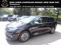 2023 Chrysler Pacifica Hybrid Limited Brilliant Black Crystal Pearl