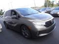 Front 3/4 View of 2021 Honda Odyssey EX #3