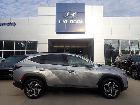 Shimmering Silver Hyundai Tucson Limited AWD.  Click to enlarge.