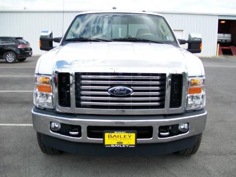 White Platinum Tri-Coat Ford F250 Super Duty Lariat Crew Cab 4x4.  Click to enlarge.