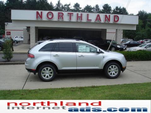 Ingot Silver Metallic Lincoln MKX AWD.  Click to enlarge.