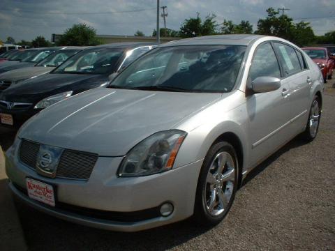 Liquid Silver Metallic Nissan Maxima 3.5 SL.  Click to enlarge.