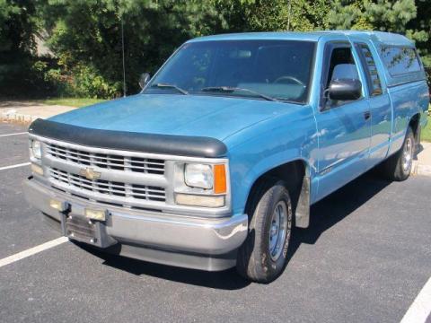 Light Quasar Blue Metallic Chevrolet C/K C1500 Extended Cab.  Click to enlarge.