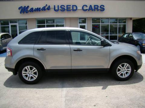 Vapor Silver Metallic Ford Edge SE.  Click to enlarge.