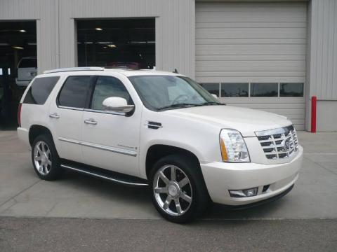 White Diamond Cadillac Escalade AWD.  Click to enlarge.