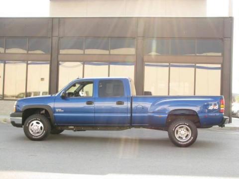 Arrival Blue Metallic Chevrolet Silverado 3500 LT Crew Cab 4x4 Dually.  Click to enlarge.