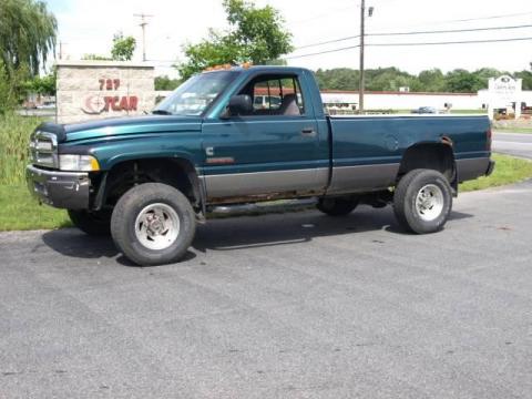 Emerald Green Metallic Dodge Ram 2500 ST Regular Cab 4x4.  Click to enlarge.